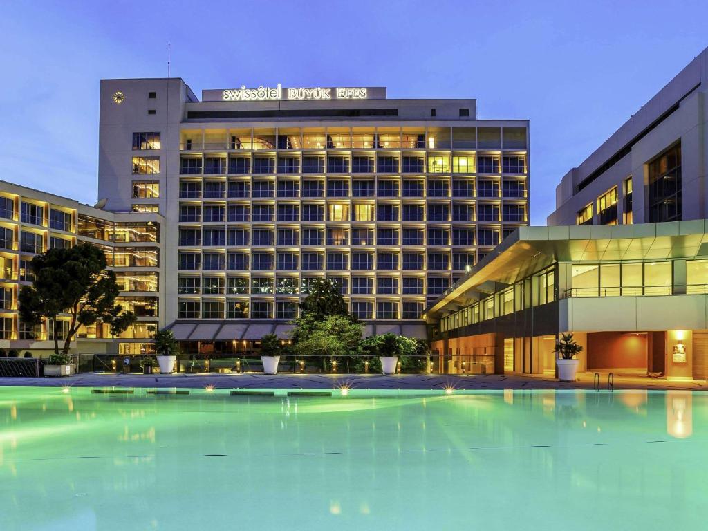 هتل Swissotel Izmir